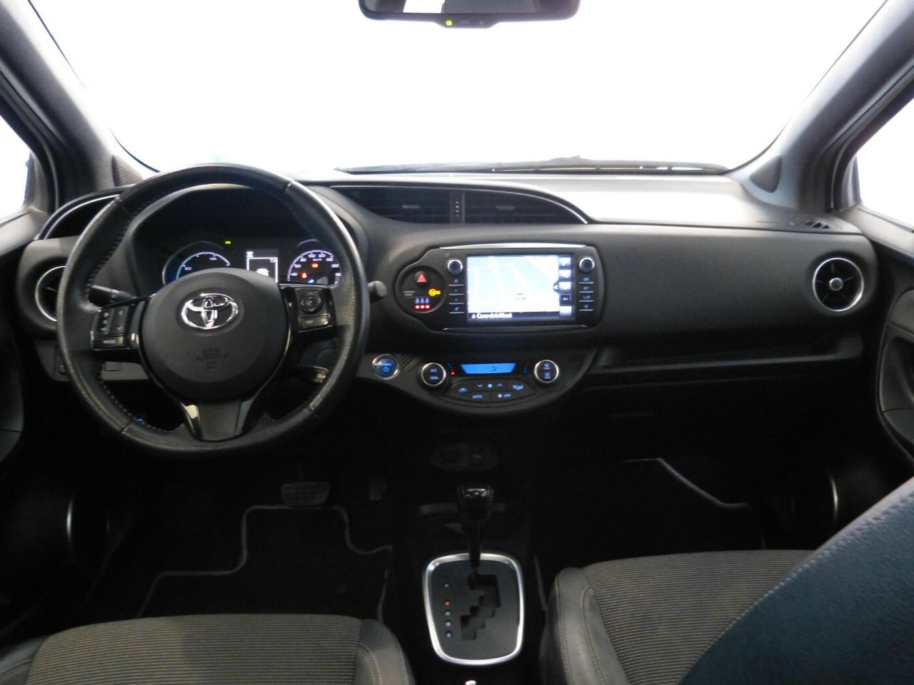 Toyota Yaris 1.5 FEEL+  - Foto 11