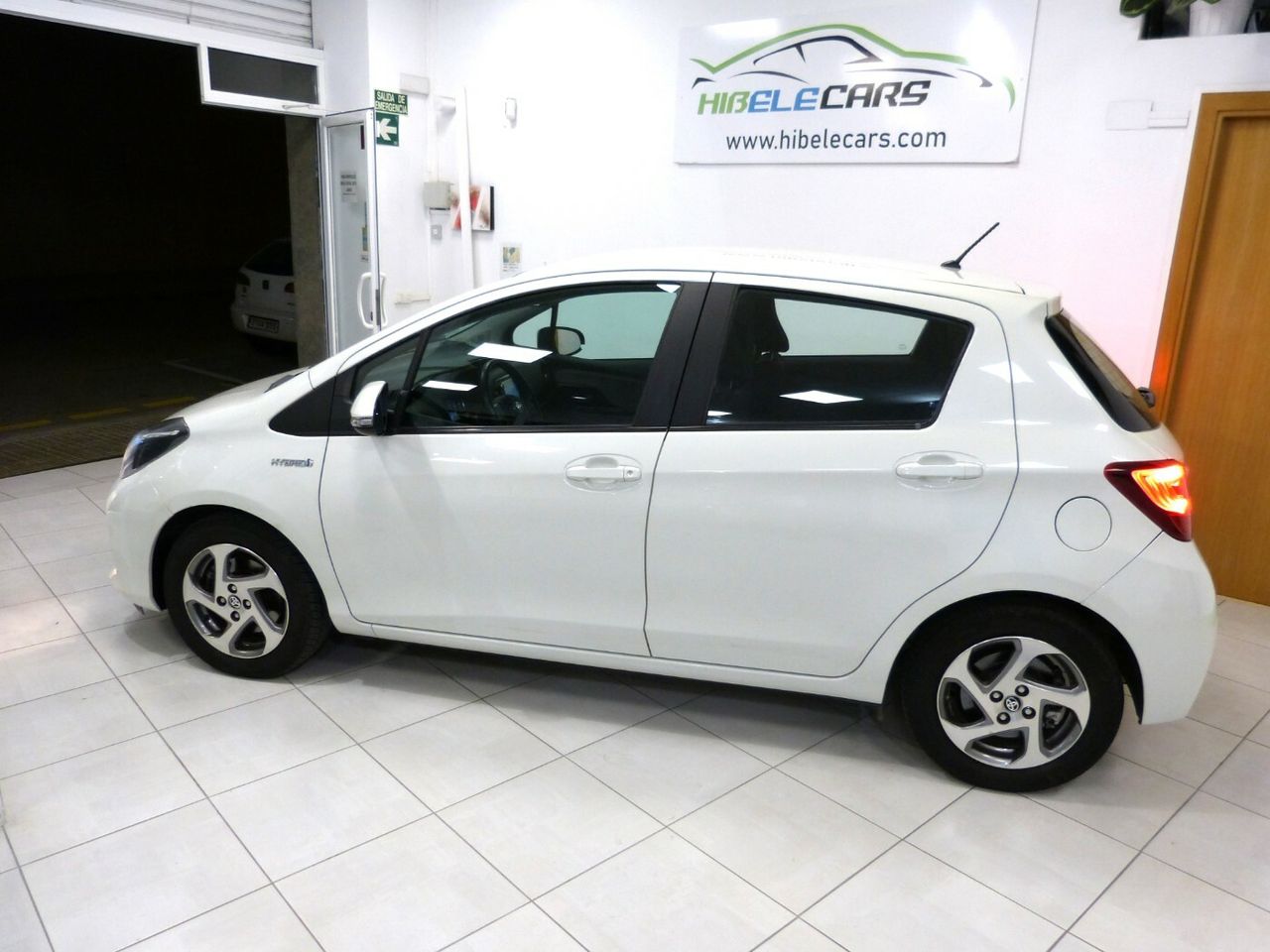Toyota Yaris 1.5 HYBRID ACTIVE  - Foto 7