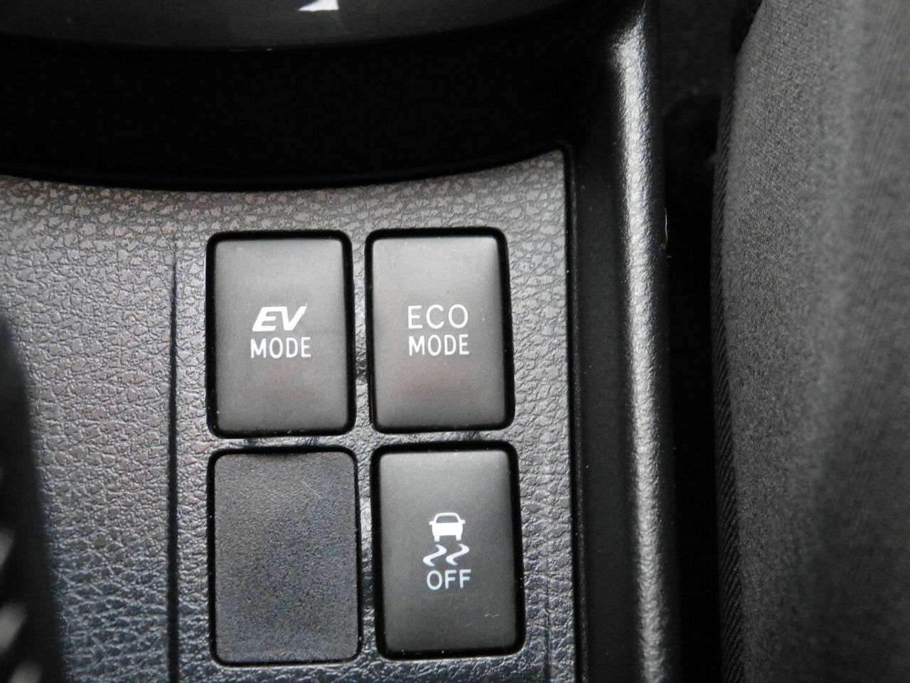 Toyota Yaris 1.5 HYBRID ACTIVE  - Foto 23
