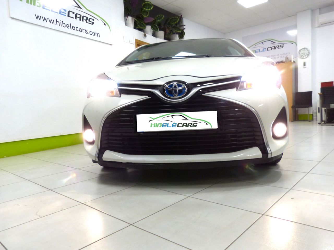 Toyota Yaris 1.5 HYBRID ACTIVE  - Foto 6