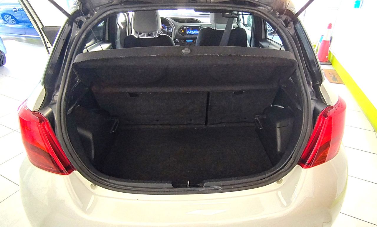 Toyota Yaris ADVANCE - Foto 9