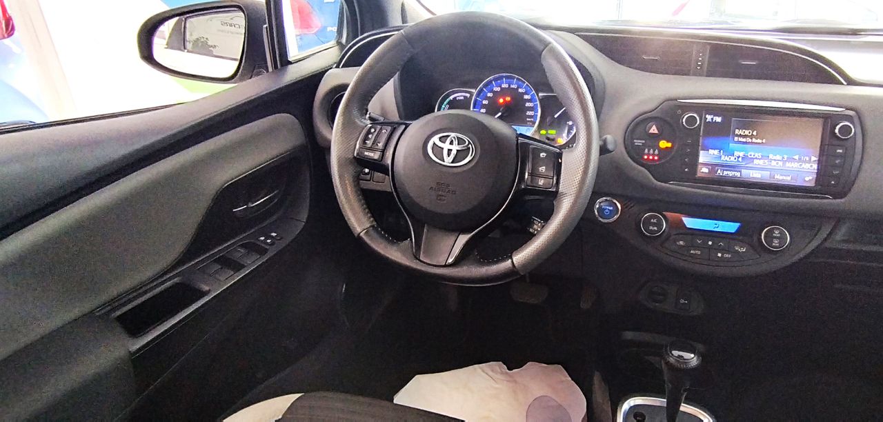 Toyota Yaris ADVANCE - Foto 12