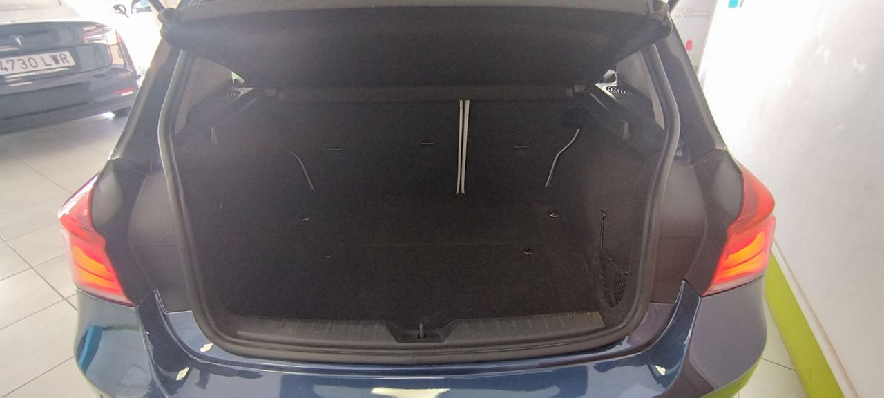 BMW Serie 1 116D URBAN LINE - Foto 10