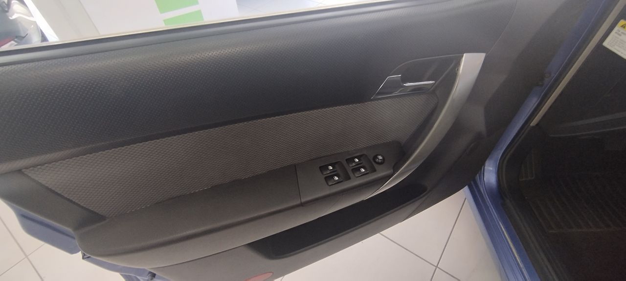 Chevrolet Aveo 1.4 LT - Foto 28