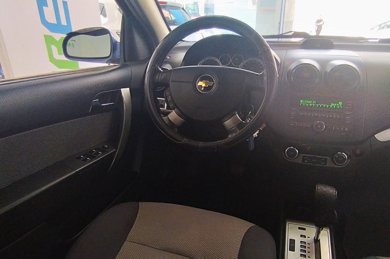 Chevrolet Aveo 1.4 LT - Foto 12