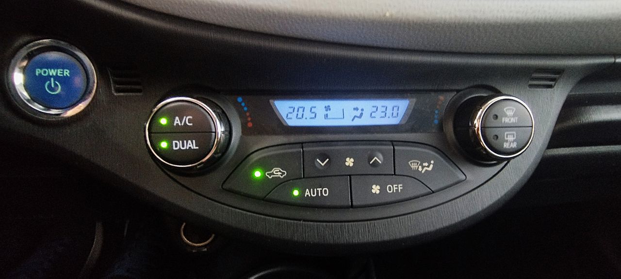 Toyota Yaris ACTIVE+ - Foto 21