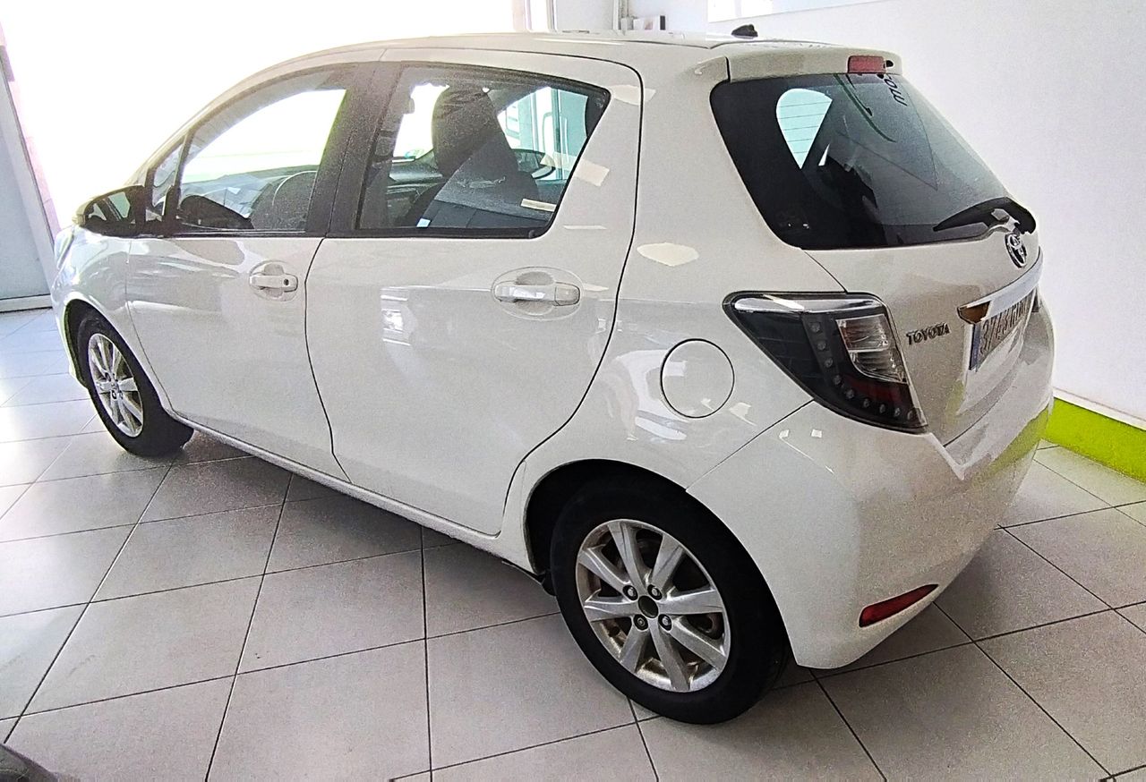 Toyota Yaris ACTIVE+ - Foto 8