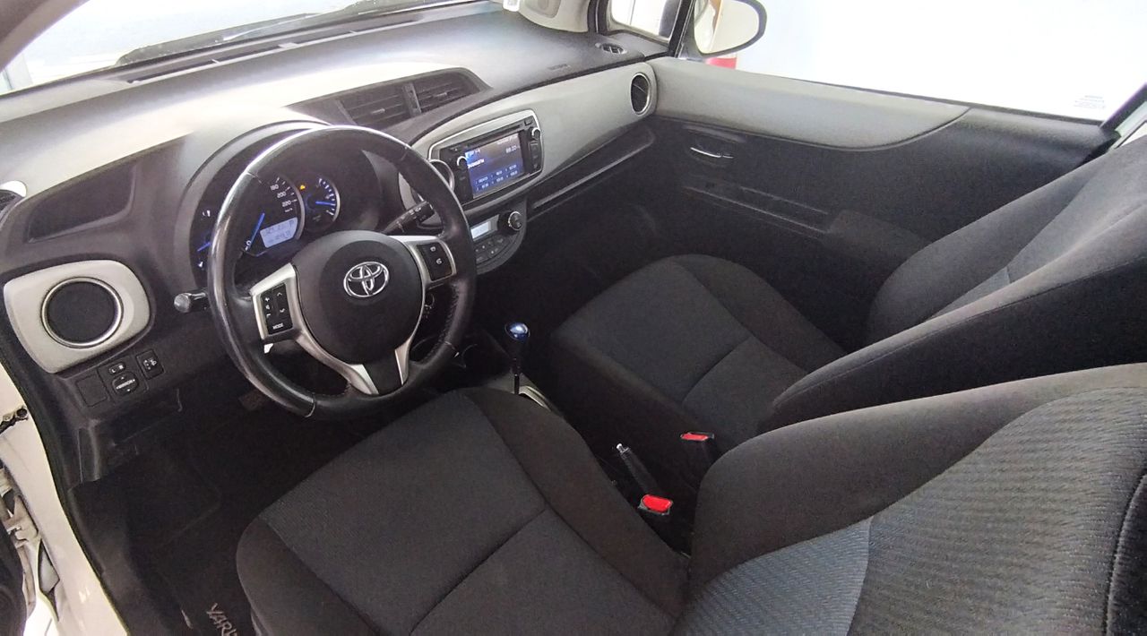 Toyota Yaris ACTIVE+ - Foto 11