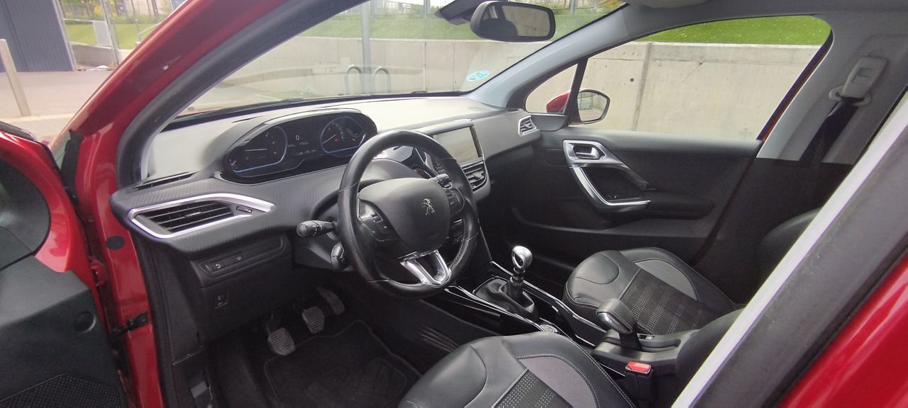Peugeot 2008 1.6 BLUEHDI ALLURE - Foto 16