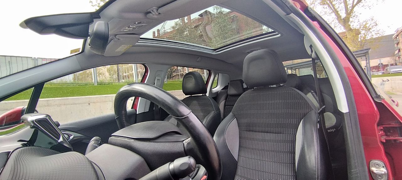 Peugeot 2008 1.6 BLUEHDI ALLURE - Foto 14