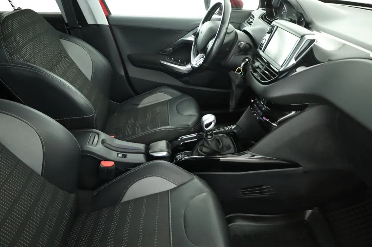 Peugeot 2008 1.6 BLUEHDI ALLURE - Foto 9