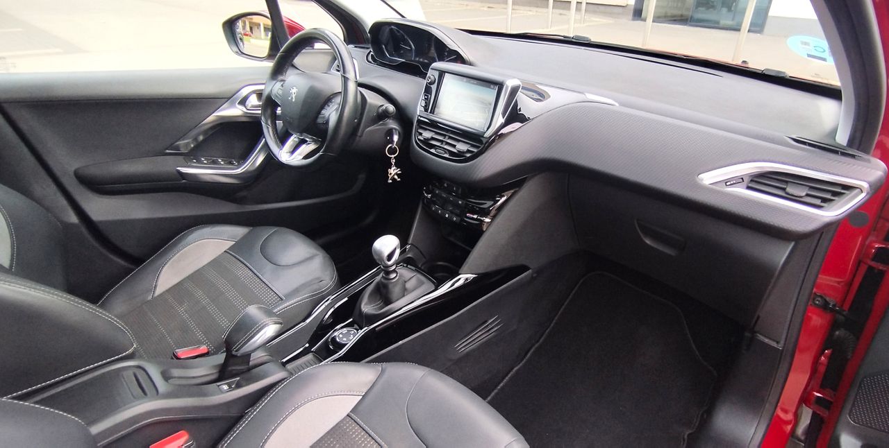 Peugeot 2008 1.6 BLUEHDI ALLURE - Foto 18