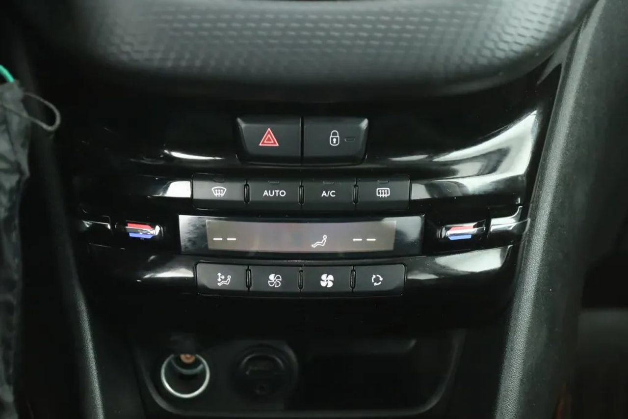 Peugeot 2008 1.6 BLUEHDI ALLURE - Foto 11