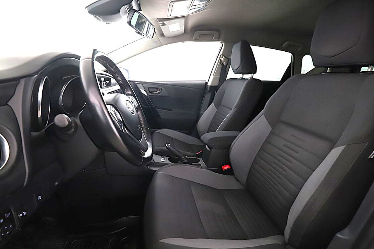Toyota Auris 1.8 HIBRIDO active - Foto 9
