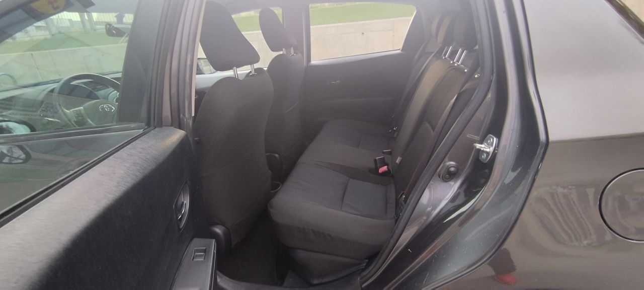 Toyota Yaris 1.5 HSD ACTIVE - Foto 18