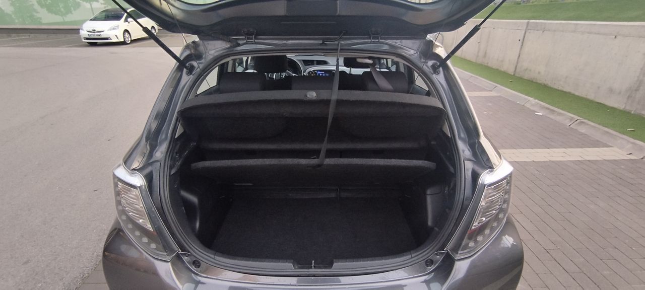 Toyota Yaris 1.5 HSD ACTIVE - Foto 17