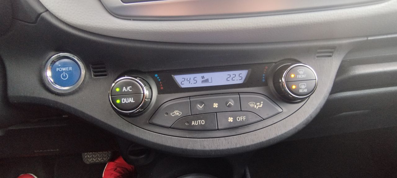 Toyota Yaris 1.5 HSD ACTIVE - Foto 22