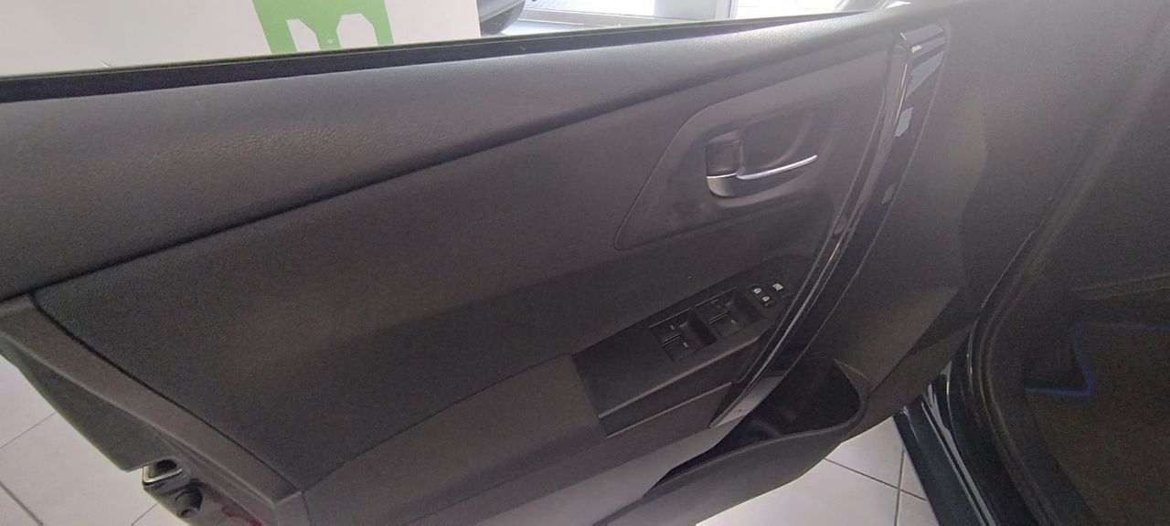 Toyota Auris EDITION 45 - Foto 22