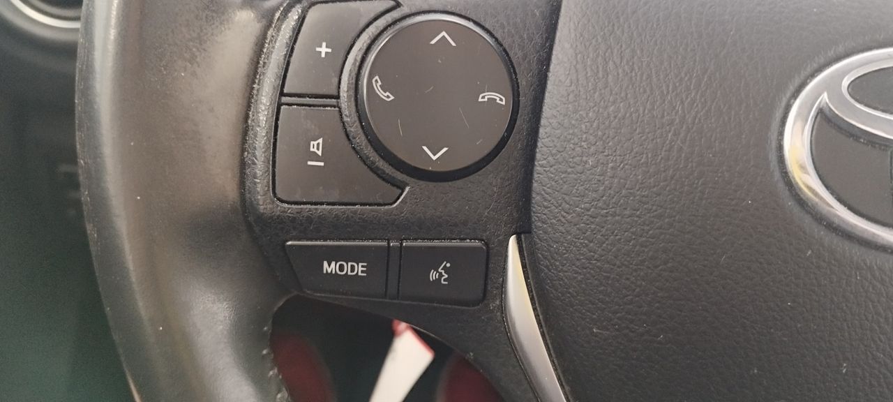 Toyota Auris EDITION 45 - Foto 19
