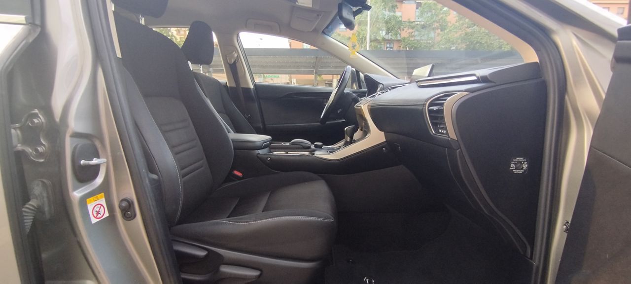 Lexus NX CORPORATE NAVI - Foto 20
