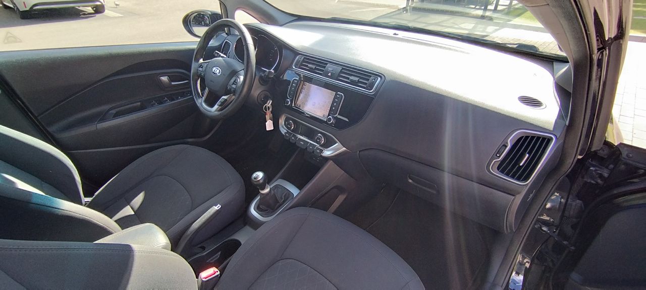 Kia Rio XTECH - Foto 12