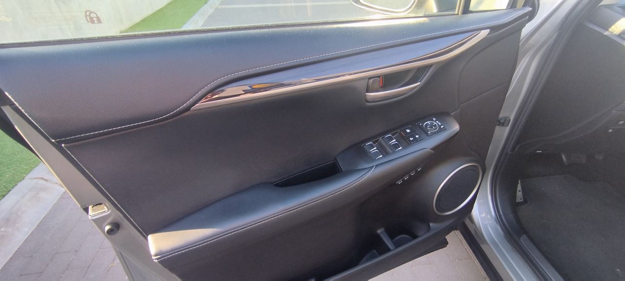 Lexus NX luxury - Foto 35