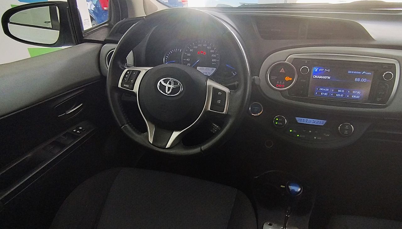 Toyota Yaris 5p Híbrido Active - Foto 15
