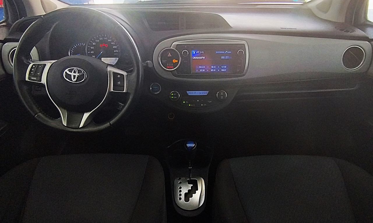 Toyota Yaris 5p Híbrido Active - Foto 6