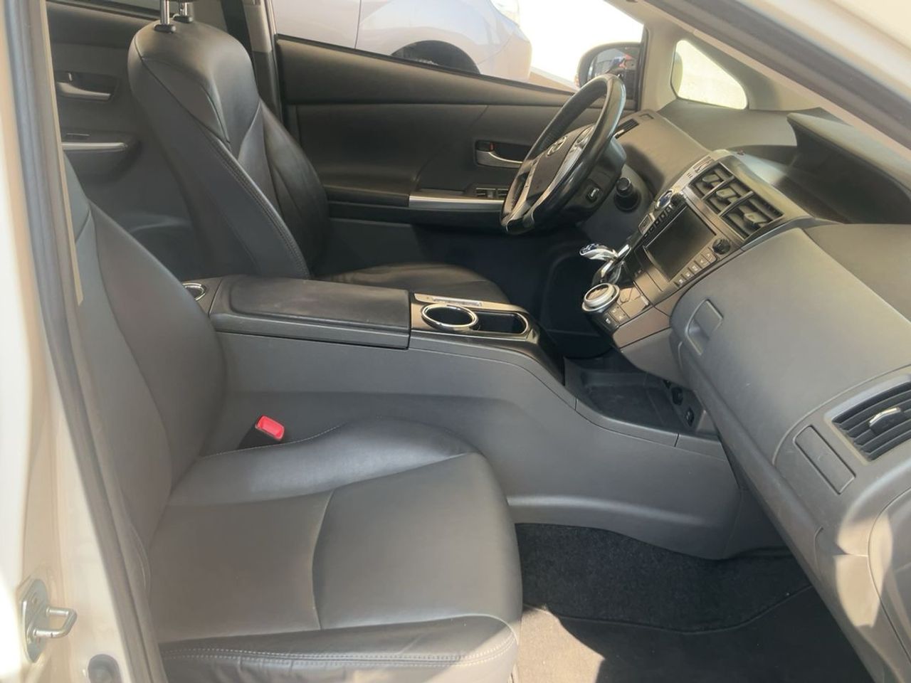 Toyota Prius+ 1.8 HSD Advance - Foto 6