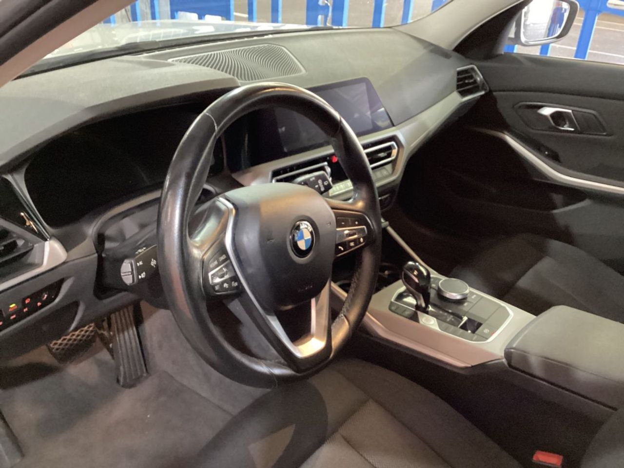BMW Serie 3 320d xDrive Touring - Foto 4