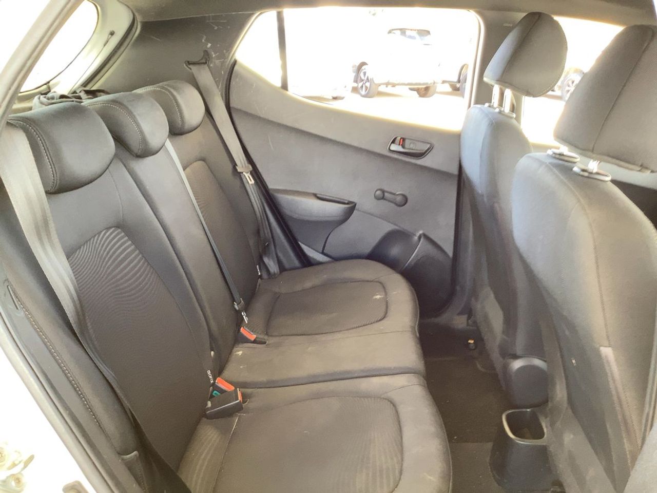 Hyundai i10 1.0 MPI 49 kW - Foto 8
