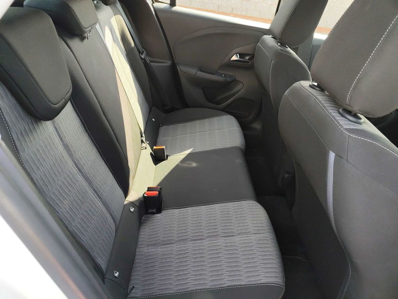 Opel Corsa 1.2 55 kW - Foto 7