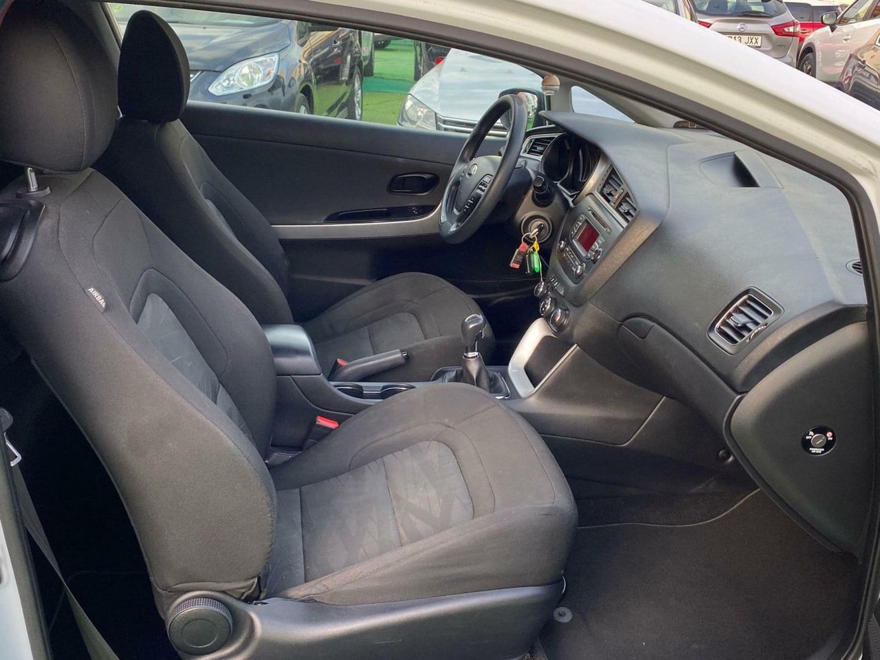 Kia Ceed 1.4 100CV - Foto 12
