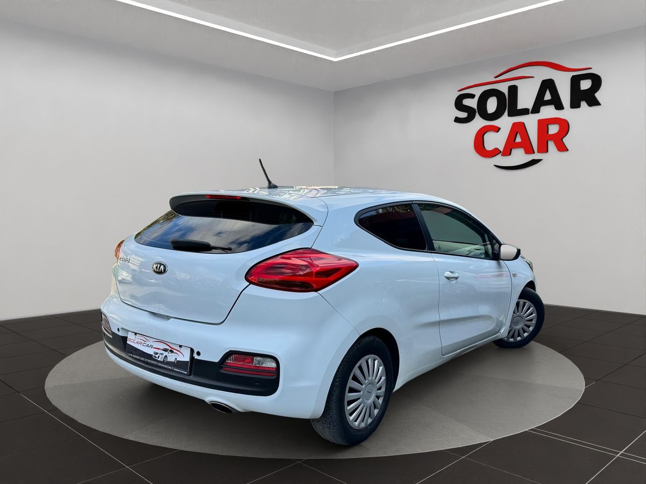 KIA CEED 1.4 100CV - Foto 19