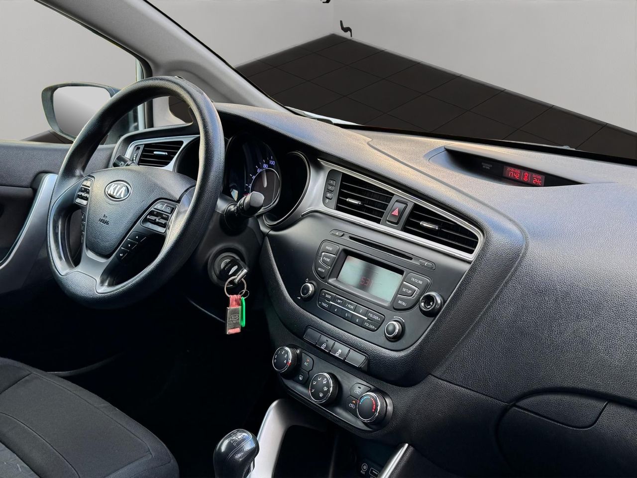 KIA CEED 1.4 100CV - Foto 10