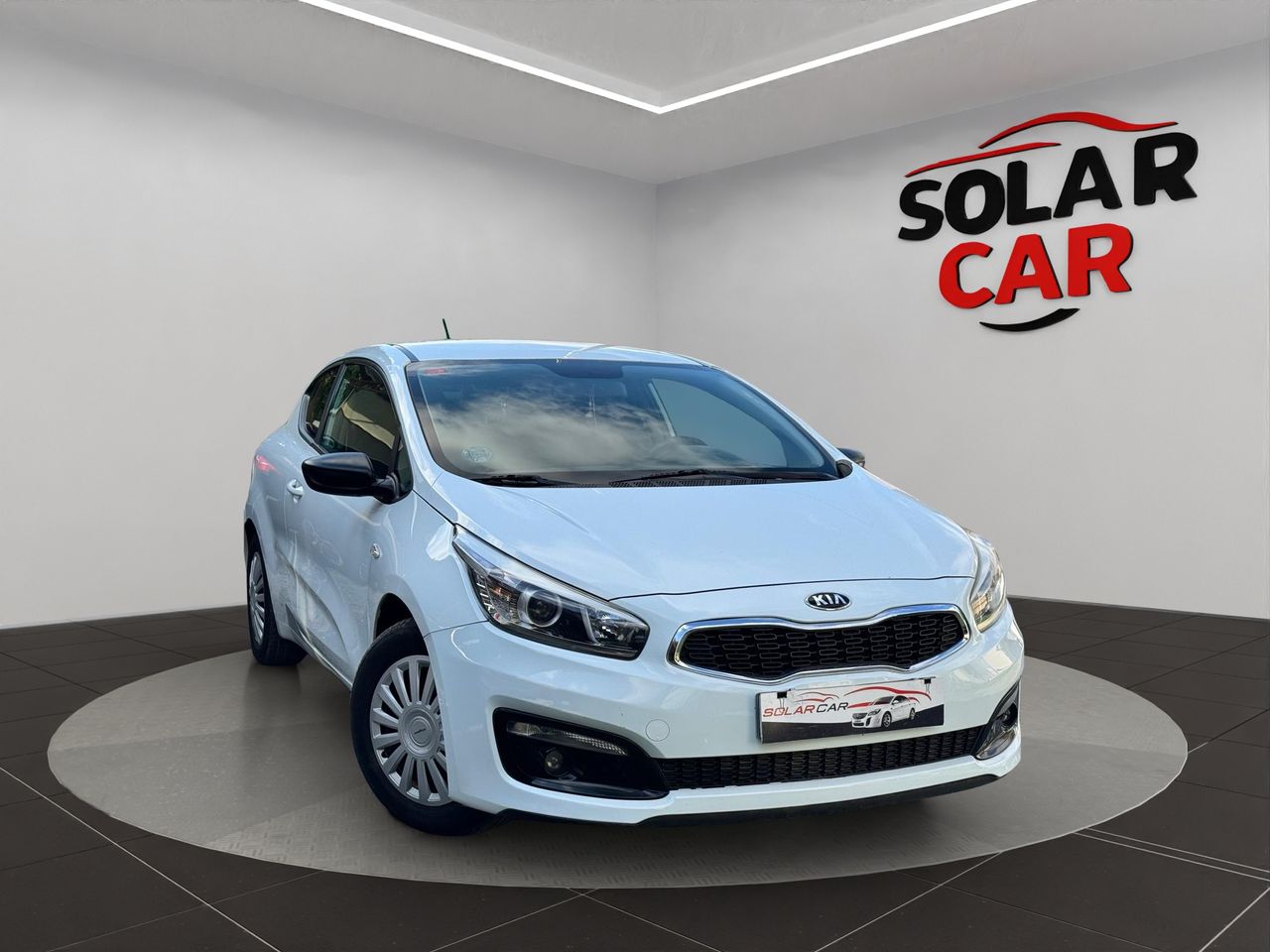 KIA CEED 1.4 100CV - Foto 4