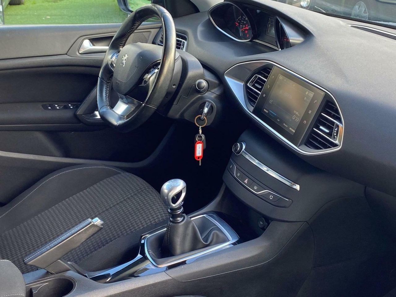 Peugeot 308 SW 1.5 130CV - Foto 18