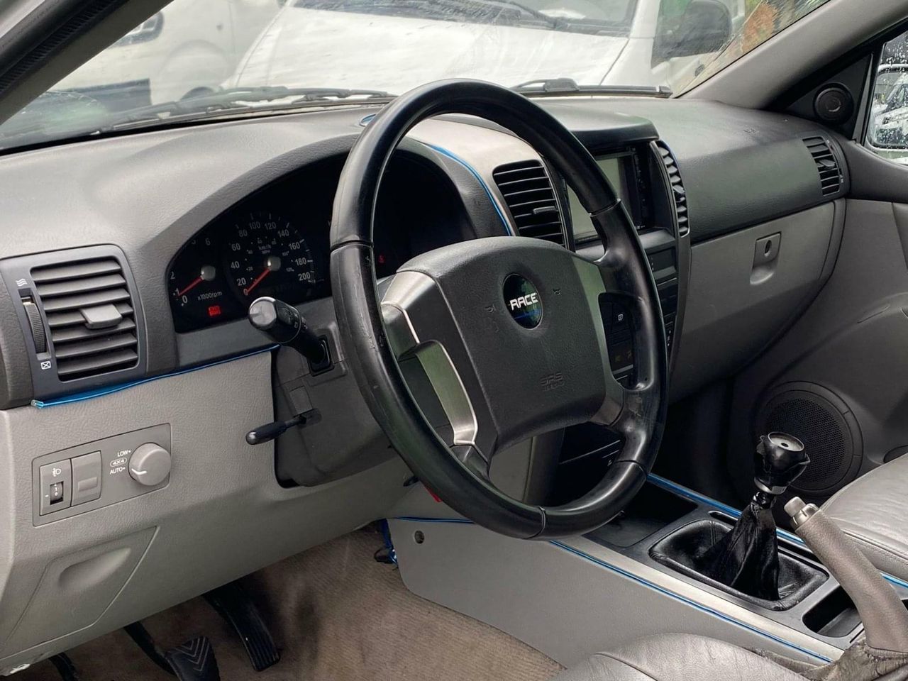 Kia Sorento 2.5 140CV - Foto 26
