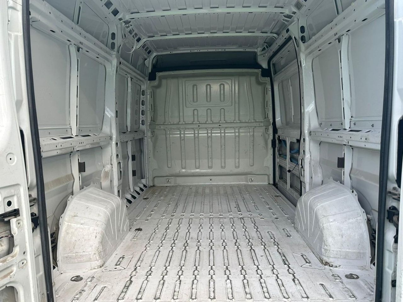 PEUGEOT BOXER 2.2 140CV - Foto 28