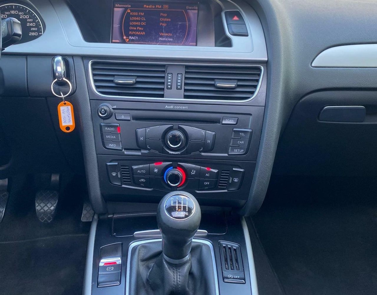 Audi A4 2.0 180CV - Foto 39