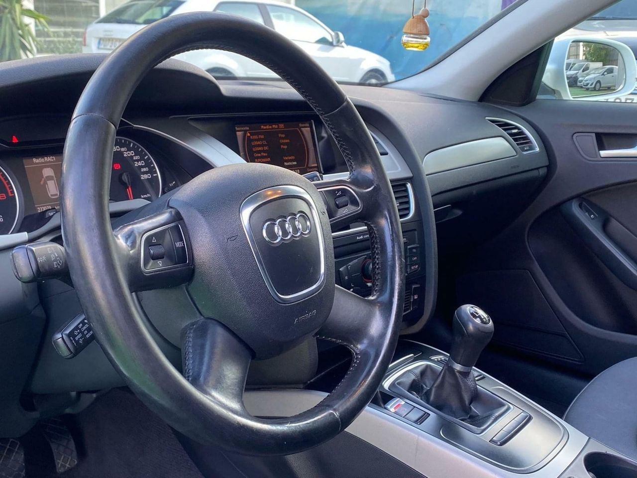Audi A4 2.0 180CV - Foto 8