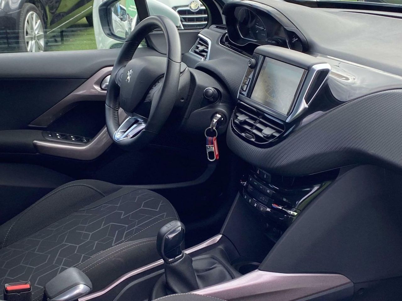 Peugeot 2008 Active 1.2 PureTech 110 SS - Foto 16