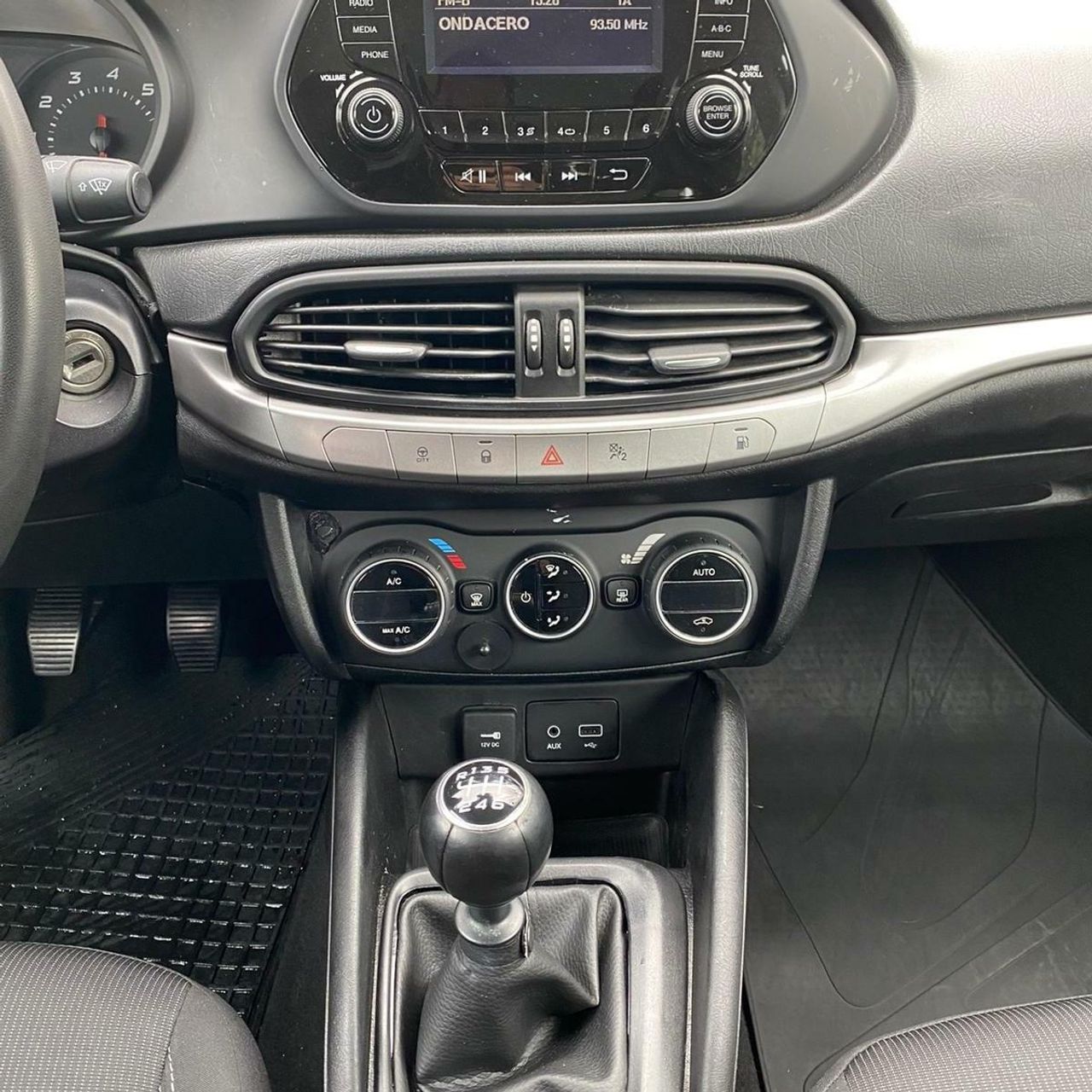 Fiat Tipo SW 1.4  120CV EX SERVICIO PUBLICO - Foto 13