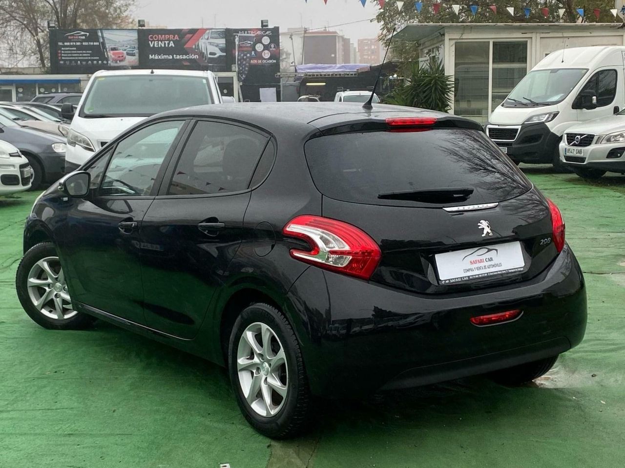 Peugeot 208 1.2 82CV - Foto 18