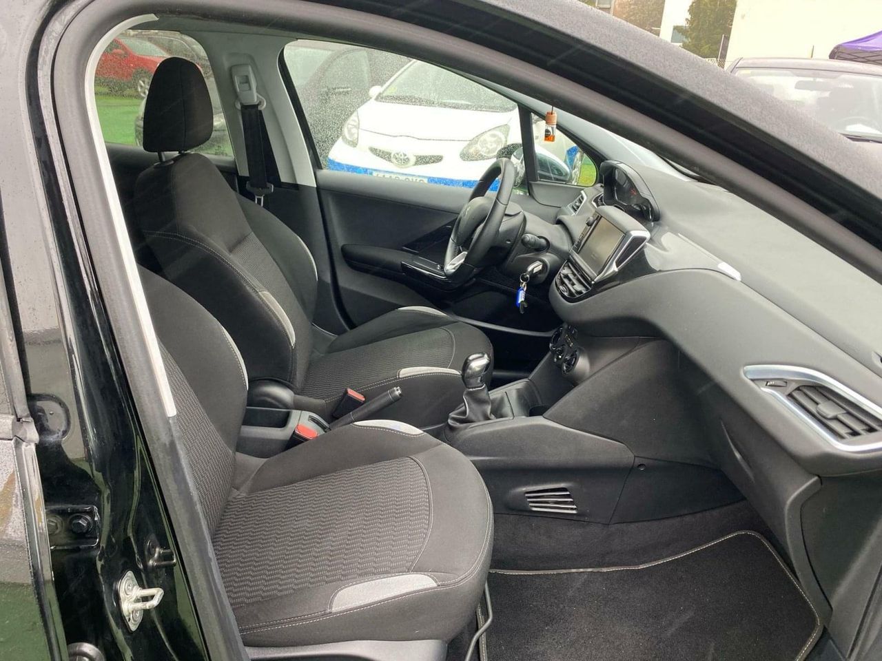 Peugeot 208 1.2 82CV - Foto 34