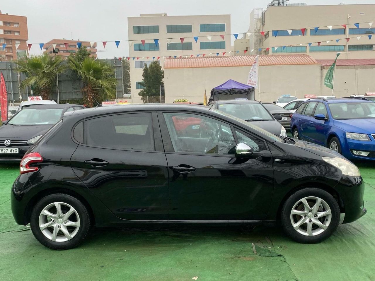 Peugeot 208 1.2 82CV - Foto 24