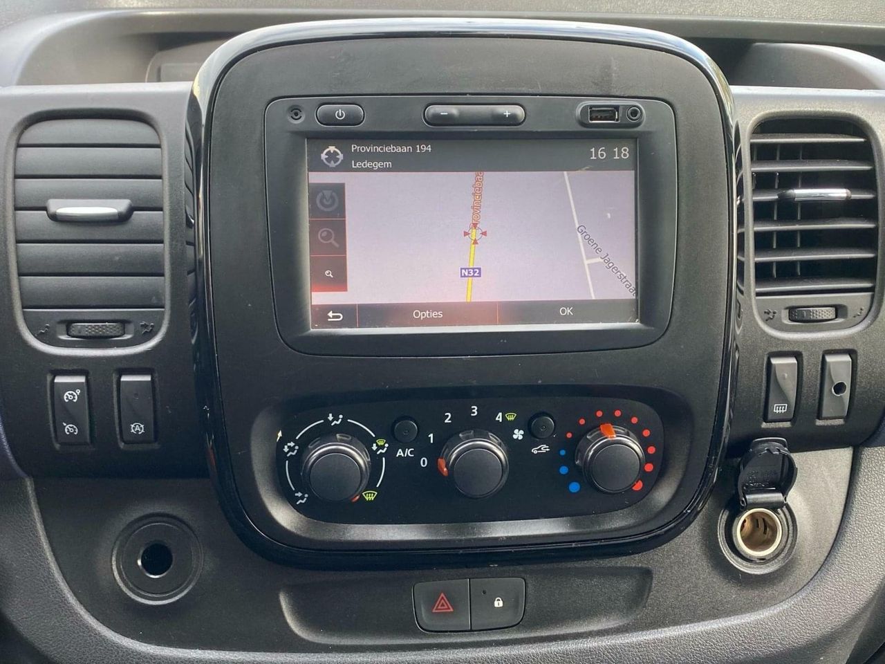 Opel Vivaro 1.6 125CV - Foto 24