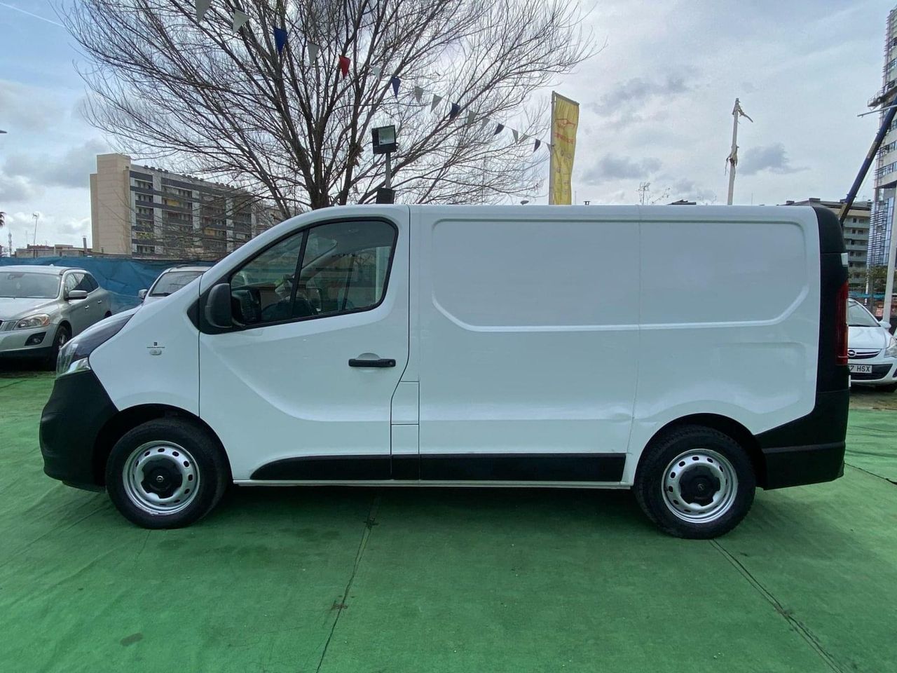 Opel Vivaro 1.6 125CV - Foto 23