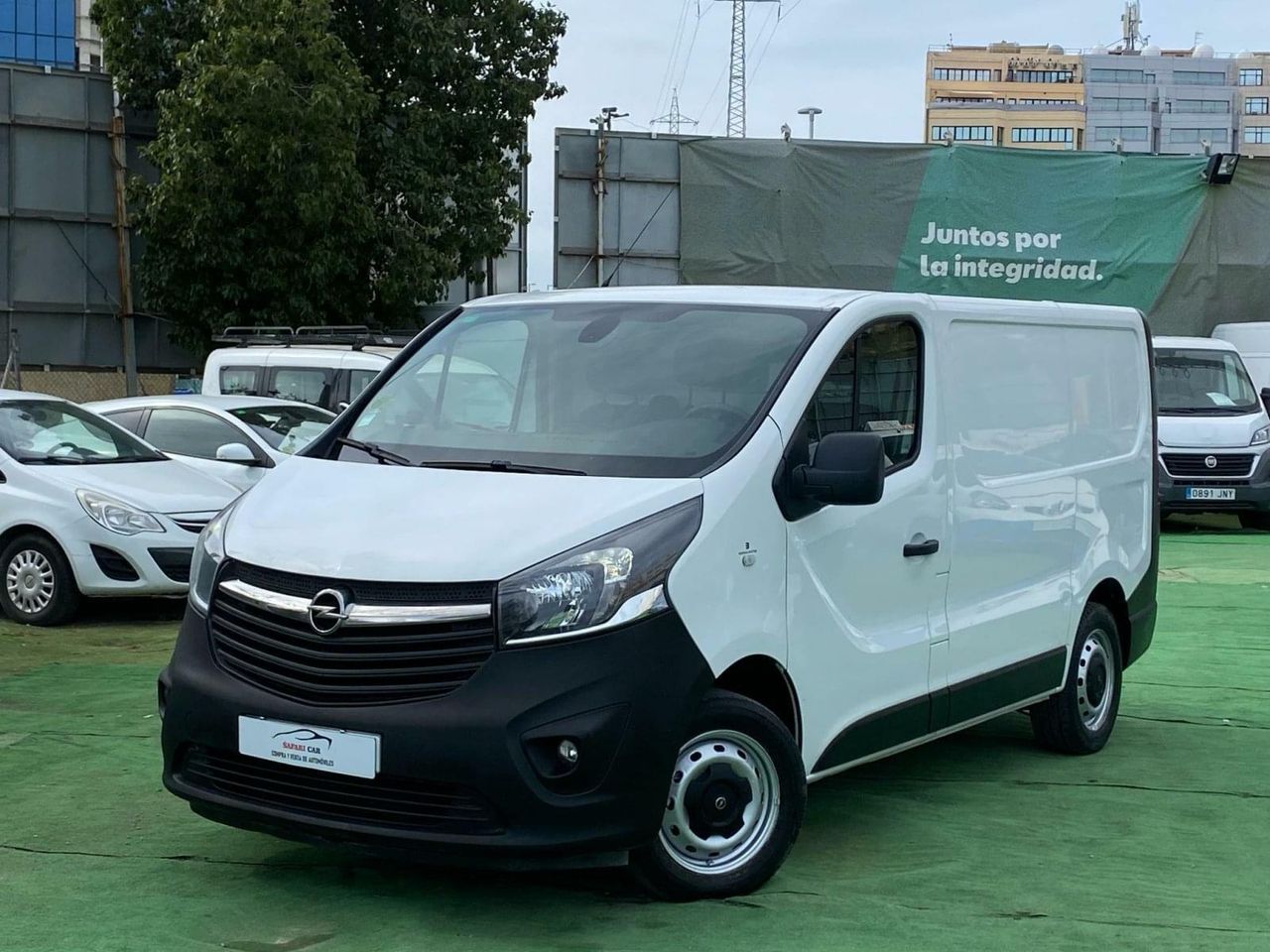 Opel Vivaro 1.6 125CV - Foto 19