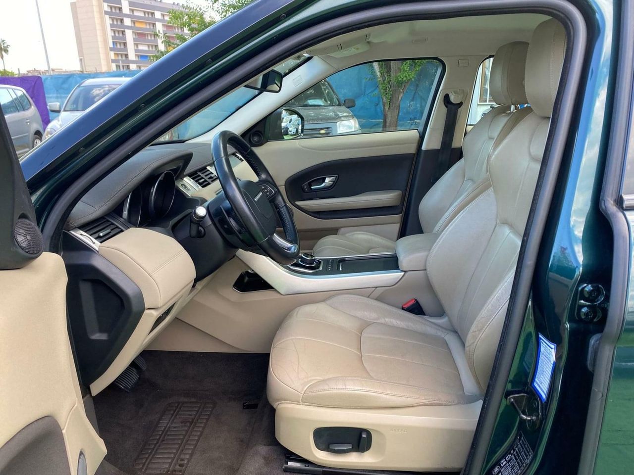Land-Rover Range Rover Evoque 2.0 180CV - Foto 29